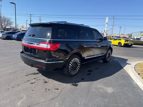 Used 2021 Lincoln Navigator Black Label w/ Cargo Convenience Package image 16