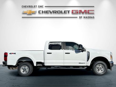 Used 2024 Ford F250 XL w/ 360-Degree Camera Package AWD/4WD image 2