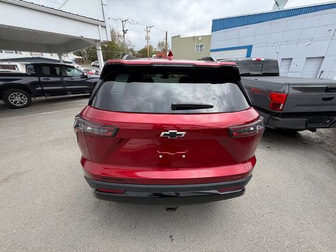 Used 2025 Chevrolet Equinox RS w/ LPO, Floor Liner Package AWD/4WD image 4