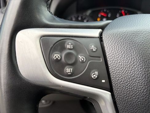 Used 2023 GMC Terrain SLT image 22