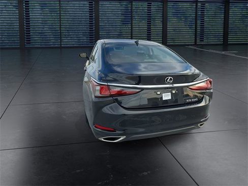 Certified 2022 Lexus ES 350 w/ Premium Package image 7