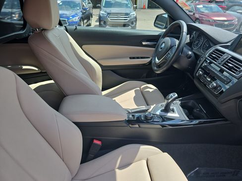 Used 2017 BMW 230i Convertible RWD image 10