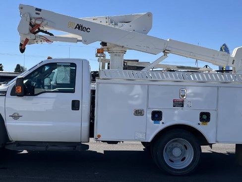 Used 2016 Ford F550 4x4 Regular Cab Super Duty image 8