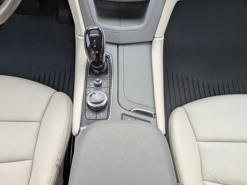 Used 2023 Cadillac XT5 Premium Luxury w/ LPO, Floor Liner Package FWD image 6