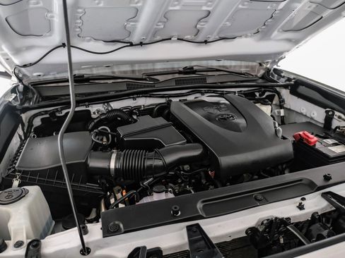 Used 2019 Toyota Tacoma TRD Off-Road image 49