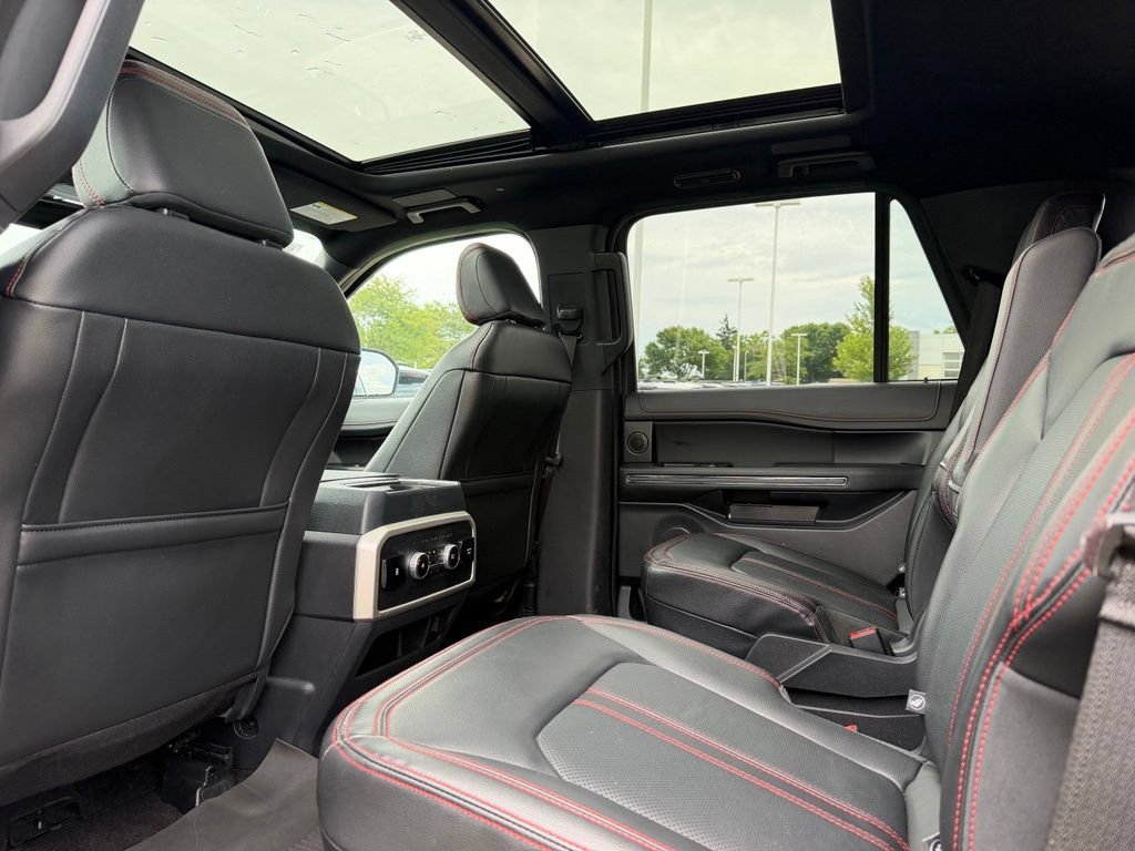 Used 2022 Ford Expedition Limited AWD/4WD image 36