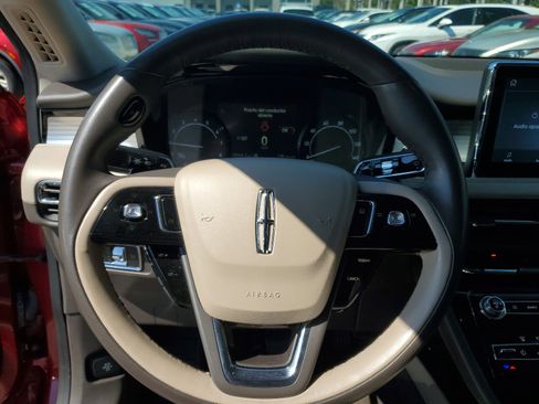 Used 2021 Lincoln Corsair Standard image 19