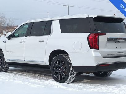 Used 2023 GMC Yukon XL SLT w/ SLT Premium Package