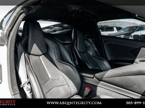 Used 2021 Chevrolet Corvette Stingray Coupe w/ 1LT RWD image 49