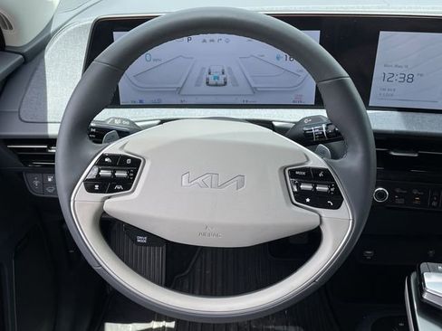 Used 2024 Kia EV6 Wind AWD/4WD image 12