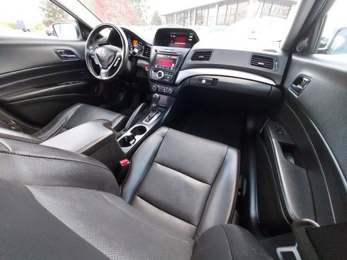 Used 2017 Acura ILX w/ Premium Package image 11