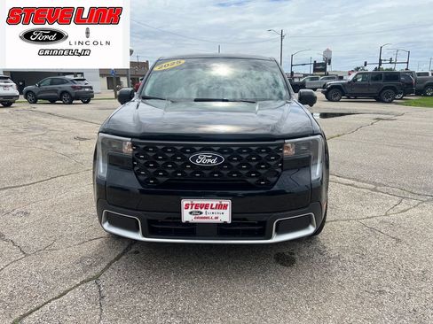 Used 2025 Ford Maverick Lariat w/ 4K Tow Package AWD/4WD image 3