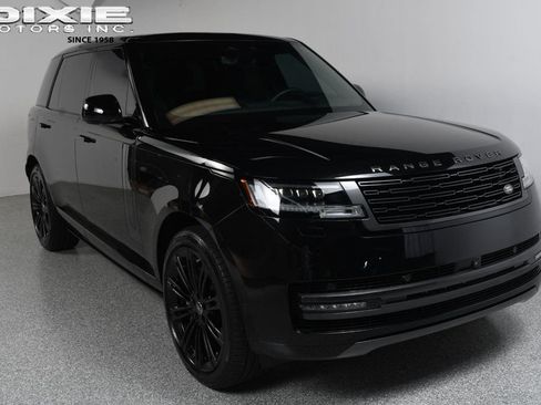 Used 2025 Land Rover Range Rover Long Wheelbase SE AWD/4WD image 1