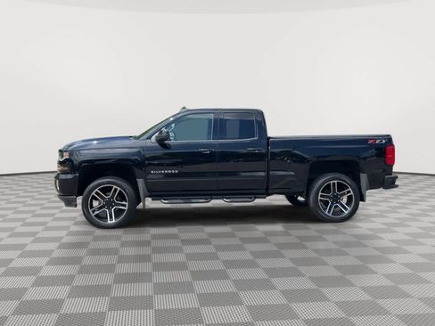 Used 2018 Chevrolet Silverado 1500 LT w/ All Star Edition AWD/4WD image 5