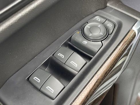 Used 2020 Chevrolet Silverado 1500 RST image 17