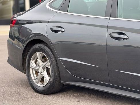 Used 2023 Hyundai Sonata SE image 3