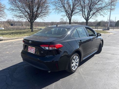 Used 2024 Toyota Corolla LE image 8