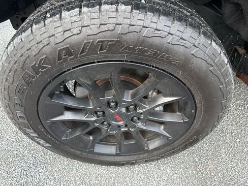 Used 2024 Toyota Tundra Limited w/ TRD Off-Road Package AWD/4WD image 13