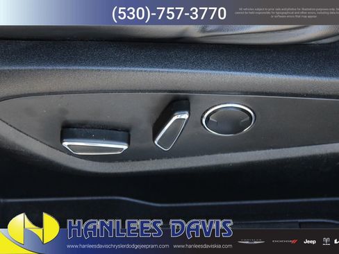 Used 2016 Lincoln MKC Select w/ Select Plus Package FWD image 14