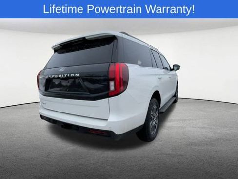 New 2026 Ford Expedition Active image 8