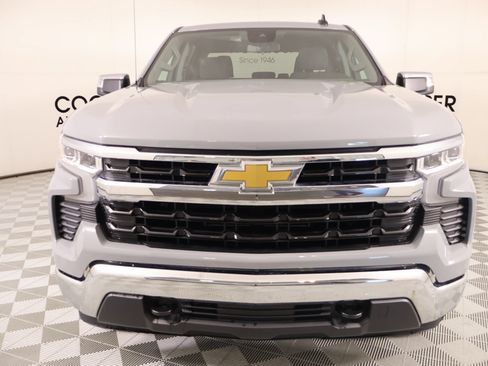 Used 2024 Chevrolet Silverado 1500 LT AWD/4WD image 9