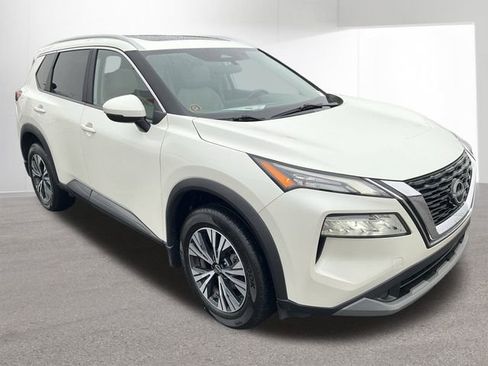 Certified 2023 Nissan Rogue SV w/ SV Premium Package image 3