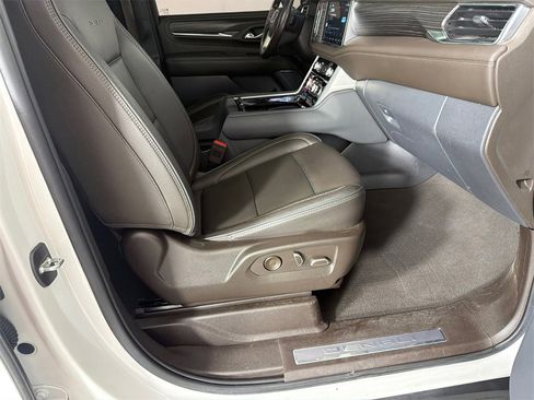 Used 2022 GMC Yukon Denali w/ Max Trailering Package image 14