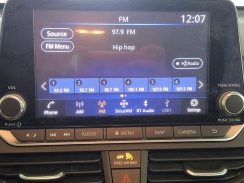 Used 2021 Nissan Altima 2.5 SL FWD image 25