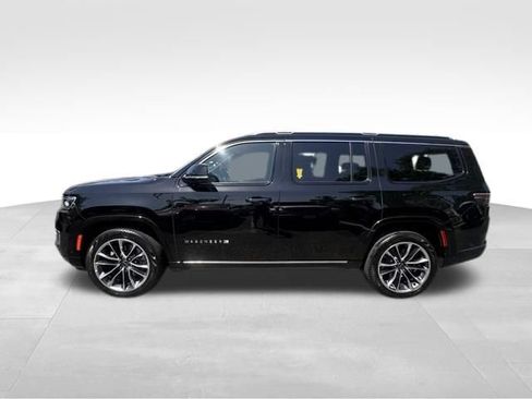 Used 2025 Jeep Wagoneer Series III w/ Premium Group I AWD/4WD image 3