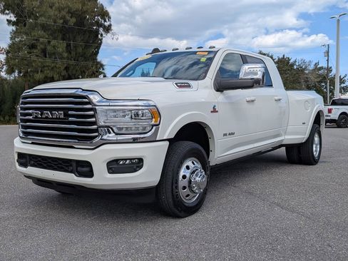 Used 2023 RAM 3500 Limited image 2