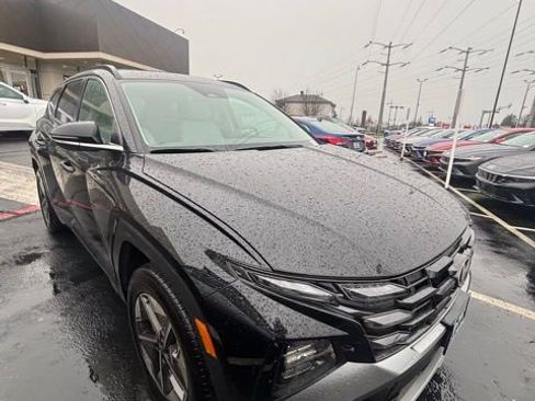 Certified 2025 Hyundai Tucson SEL image 3