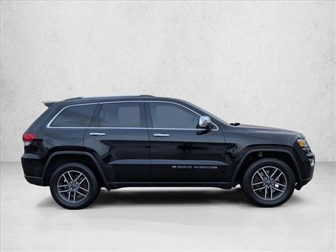 Used 2022 Jeep Grand Cherokee Limited image 4