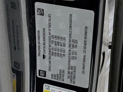 Used 2025 GMC Yukon XL Denali image 32