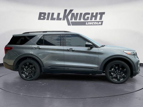 Used 2024 Ford Explorer ST-Line w/ Class IV Trailer Tow Package AWD/4WD image 6