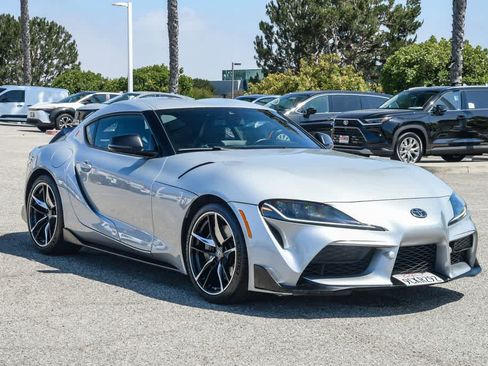 Used 2021 Toyota Supra RWD image 3