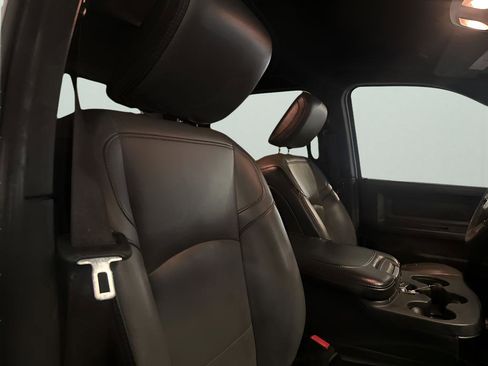 Used 2021 RAM 2500 Tradesman w/ Chrome Appearance Group image 15