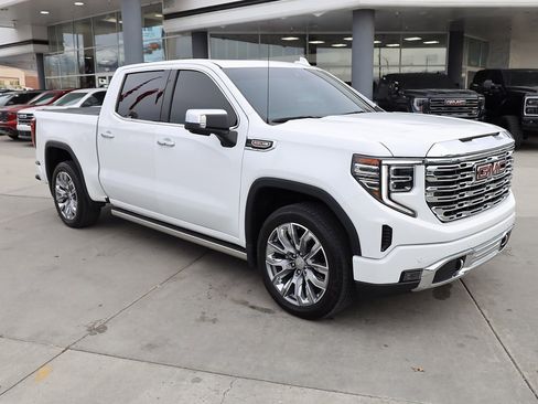 Used 2024 GMC Sierra 1500 Denali image 8