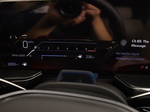 Used 2025 Cadillac Escalade V w/ LPO, ONYX Package image 24