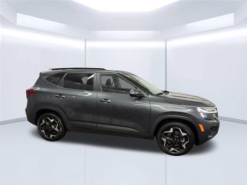 Certified 2025 Kia Seltos S AWD/4WD image 5