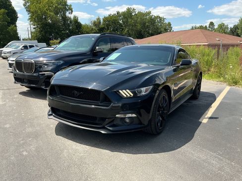 Used 2017 Ford Mustang GT Premium w/ Black Accent Package RWD image 2