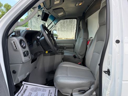 Used 2023 Ford E-350 and Econoline 350 Super Duty w/ Power Windows & Locks Group RWD image 12