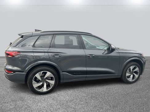 Certified 2025 Audi Q6 e-tron Premium Plus w/ Premium Plus image 4