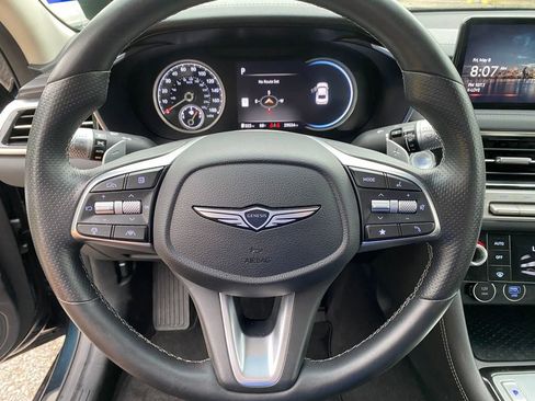 Used 2025 Genesis G70 2.5T AWD/4WD image 18
