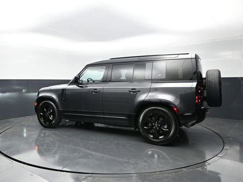 Used 2023 Land Rover Defender 110 X-Dynamic SE AWD/4WD image 2
