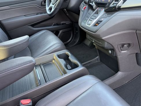 Used 2018 Honda Odyssey EX-L image 46