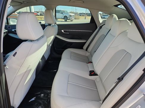 New 2025 Hyundai Sonata SE FWD image 9
