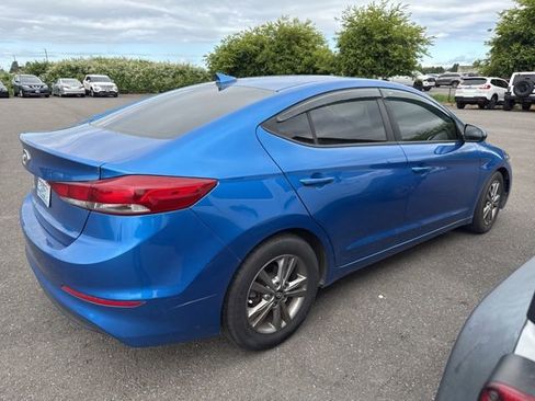 Used 2018 Hyundai Elantra SEL FWD image 4