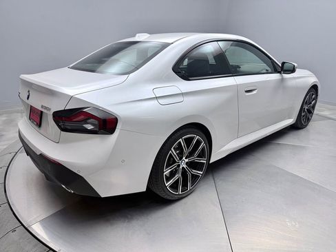 Used 2023 BMW 230i xDrive Coupe w/ Premium Package image 5