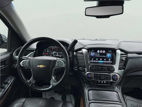 Used 2015 Chevrolet Suburban LTZ AWD/4WD image 19