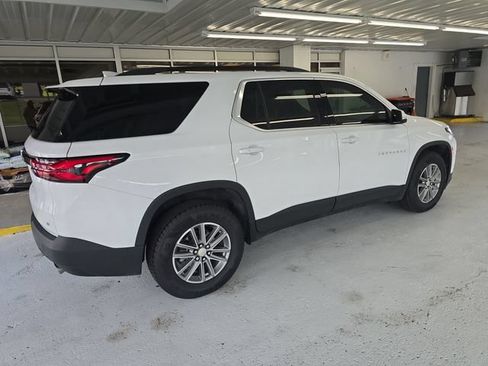 Certified 2023 Chevrolet Traverse LT FWD image 6